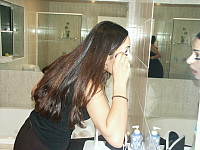 Click to enlarge (87981 bytes)